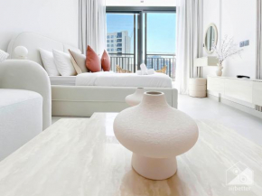 Luxurious Studio in Arjan With Balcony & Views